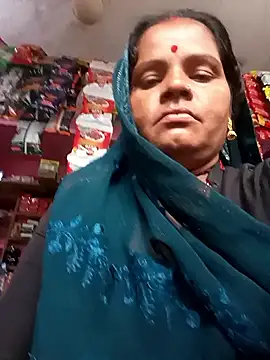 Snapshot of Sh_kiyara chatting on 09/20/25, 01:10 Sh kiyara online show from 09/20/25, 01:10