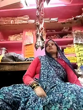 Snapshot of Sh_kiyara chatting on 09/27/25, 03:29 Sh kiyara online show from 09/27/25, 03:29