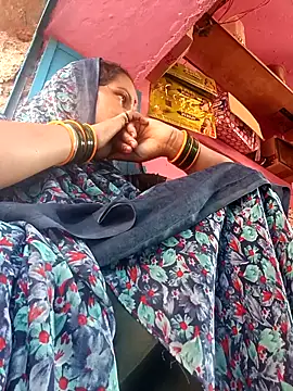 Snapshot of Sh_kiyara chatting on 09/23/25, 04:30 Sh kiyara online show from 09/23/25, 04:30