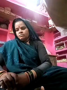 Snapshot of Sh_kiyara chatting on 09/27/25, 01:12 Sh kiyara online show from 09/27/25, 01:12