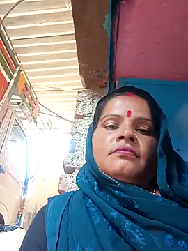 Snapshot of Sh_kiyara chatting on 09/25/25, 05:02 Sh kiyara online show from 09/25/25, 05:02