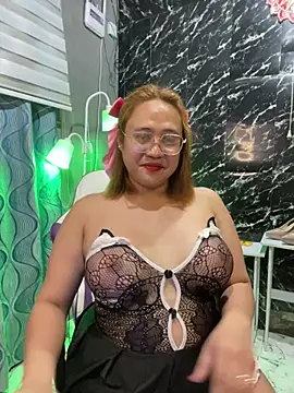 Snapshot of 1aquaticangel69 chatting on 06/25/26, 09:03 1aquaticangel69 online show from 06/25/26, 09:03