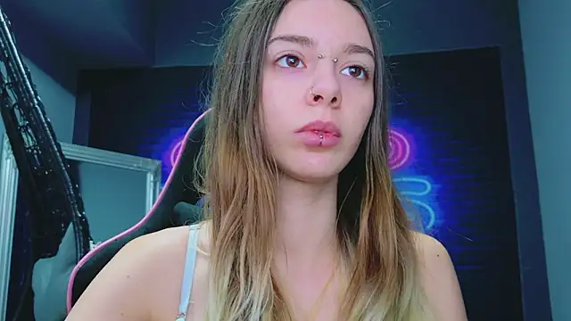 CoraVex online show from 02/07/26, 05:15