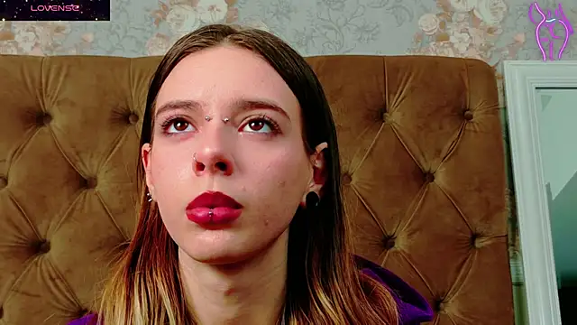 Snapshot of CoraVex chatting on 12/03/25, 05:08 CoraVex online show from 12/03/25, 05:08