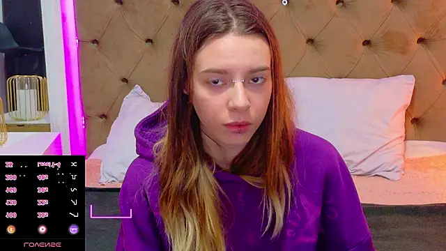 CoraVex online show from 03/28/26, 04:57