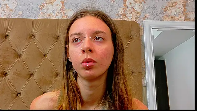 CoraVex online show from 05/28/26, 03:58