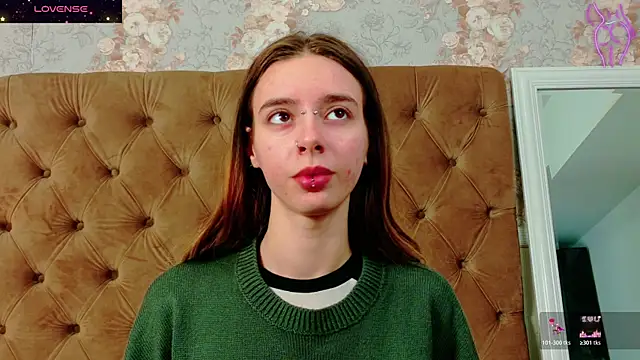 Snapshot of CoraVex chatting on 11/20/25, 03:40 CoraVex online show from 11/20/25, 03:40