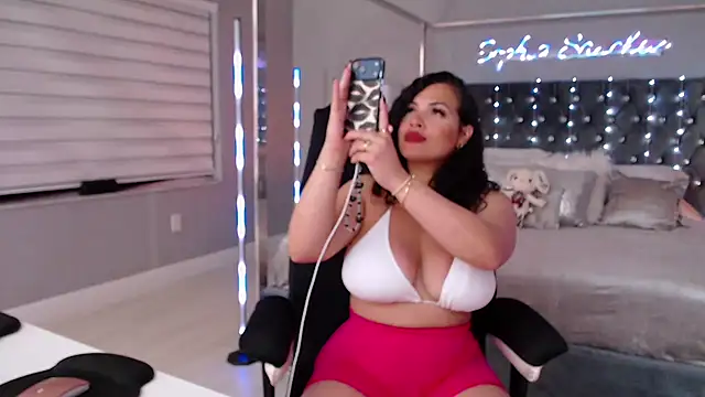 theofficialsophiasanchez online show from 04/09/26, 12:56