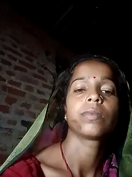 Snapshot of Km_kalpna chatting on 09/19/25, 04:11 Km kalpna online show from 09/19/25, 04:11