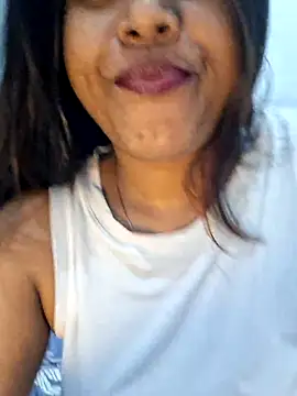 Snapshot of Rasila_Laila chatting on 10/12/25, 12:12 Rasila Laila online show from 10/12/25, 12:12