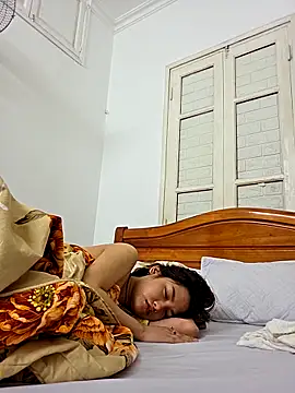 MaiHoang2k online show from 10/25/25, 04:11