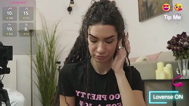 Snapshot of adisson_fox chatting on 11/16/25, 07:24 adisson fox online show from 11/16/25, 07:24