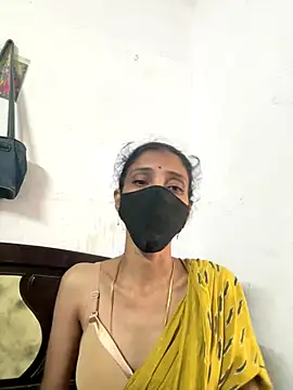 sweetreddy-02 online show from 10/30/25, 05:17