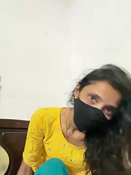 sweetreddy-02 online show from 11/21/25, 09:08