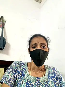 sweetreddy-02 online show from 10/31/25, 05:59