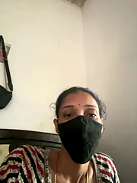 sweetreddy-02 online show from 12/01/25, 04:57