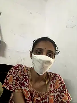 sweetreddy-02 online show from 10/28/25, 06:01