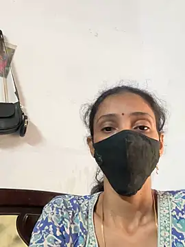 sweetreddy-02 online show from 11/10/25, 06:29