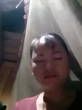 emly-xinh18 online show from 10/02/25, 05:16