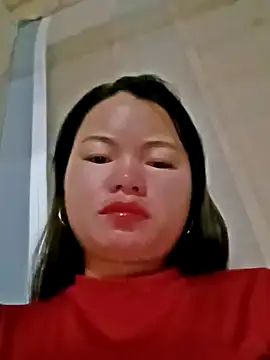 emly-xinh18 online show from 12/01/25, 07:15