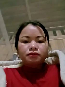 emly-xinh18 online show from 11/27/25, 01:33