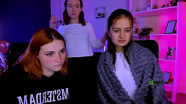 casey meow  online show from 01/18/26, 10:07