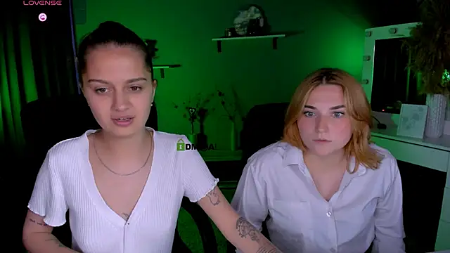 Snapshot of casey_meow_ chatting on 09/22/25, 01:06 casey meow online show from 09/22/25, 01:06
