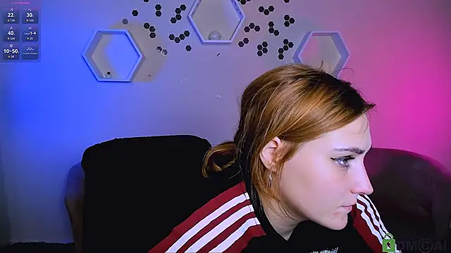 casey meow  online show from 11/30/25, 10:05