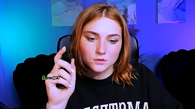 casey meow  online show from 11/22/25, 11:09