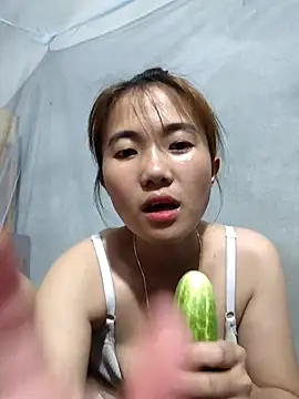 Snapshot of Ruby-sexyx chatting on 05/06/26, 02:21 Ruby-sexyx online show from 05/06/26, 02:21