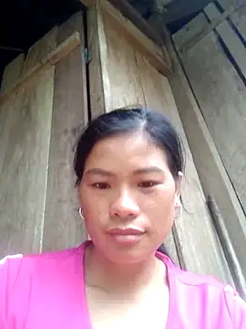 Snapshot of Qinjid002 chatting on 09/26/25, 04:41 Qinjid002 online show from 09/26/25, 04:41