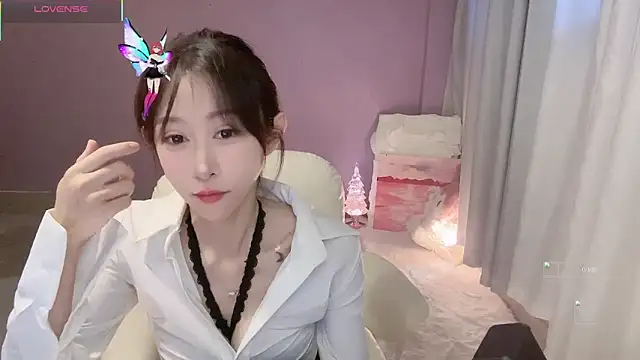 ai-ai-mi online show from 12/03/25, 03:18