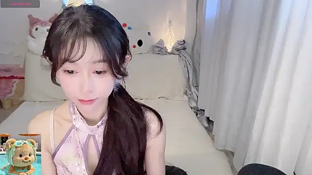 ai-ai-mi online show from 04/13/26, 03:32