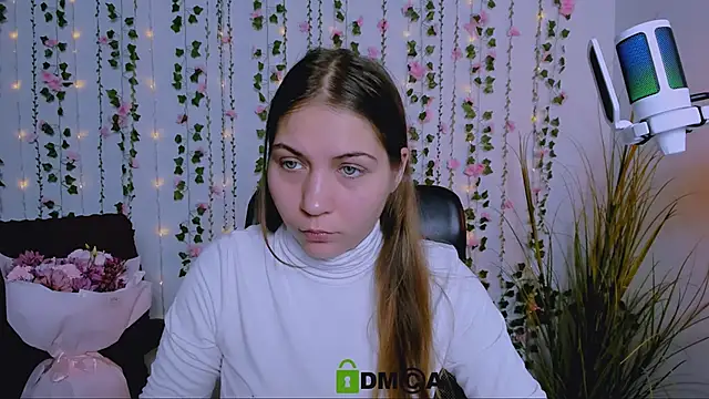  tiana moon online show from 10/03/25, 05:31