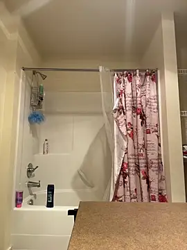 Matthew23Z online show from 10/18/25, 09:06