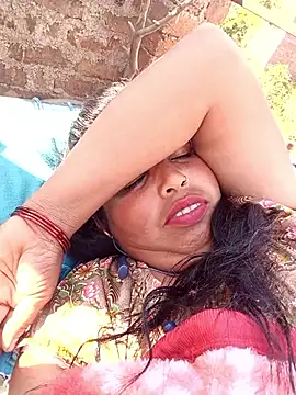 Snapshot of Hott_locky chatting on 12/17/25, 07:13 Hott locky online show from 12/17/25, 07:13