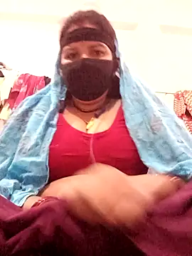 Snapshot of Hott_locky chatting on 11/22/25, 03:55 Hott locky online show from 11/22/25, 03:55