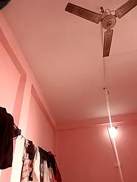 Snapshot of Hott_locky chatting on 11/20/25, 06:36 Hott locky online show from 11/20/25, 06:36