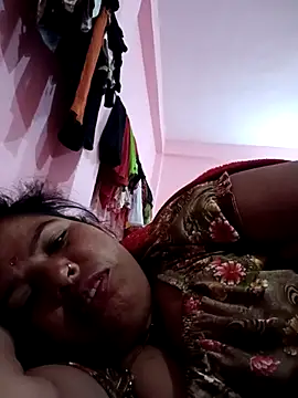 Snapshot of Hott_locky chatting on 11/26/25, 11:16 Hott locky online show from 11/26/25, 11:16