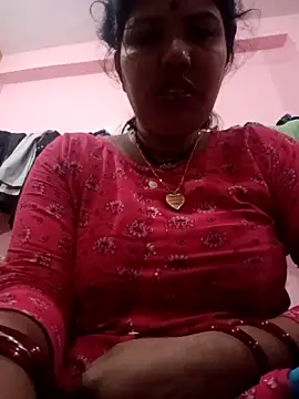 Snapshot of Hott_locky chatting on 10/28/25, 09:14 Hott locky online show from 10/28/25, 09:14