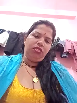 Snapshot of Hott_locky chatting on 11/08/25, 10:35 Hott locky online show from 11/08/25, 10:35