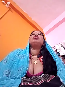 Snapshot of Hott_locky chatting on 11/15/25, 01:31 Hott locky online show from 11/15/25, 01:31