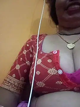 Snapshot of Hott_locky chatting on 10/05/25, 03:25 Hott locky online show from 10/05/25, 03:25