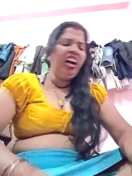 Snapshot of Hott_locky chatting on 11/04/25, 09:07 Hott locky online show from 11/04/25, 09:07