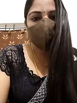 Snapshot of hottamil_honey_couples chatting on 10/02/25, 10:46 hottamil honey couples online show from 10/02/25, 10:46