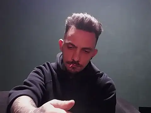 guesswhatbitch online show from 09/27/25, 12:39
