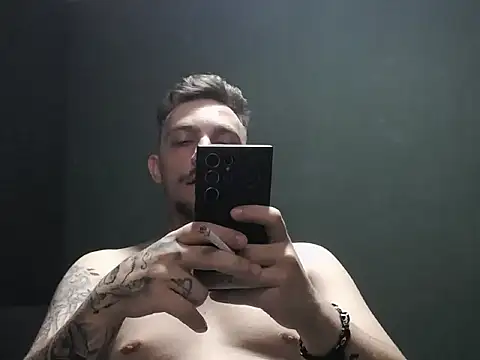 guesswhatbitch online show from 10/08/25, 08:31