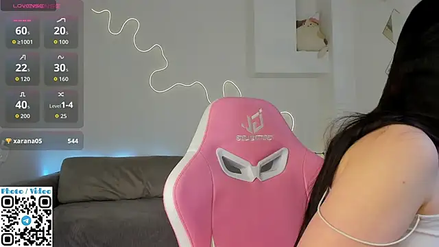 Helen Spark online show from 11/22/25, 02:10