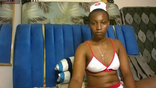 LoveyDoveyy- online show from 11/12/25, 01:54