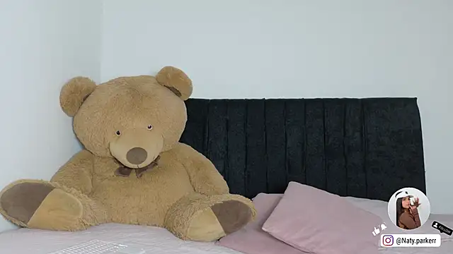 Natashaparker   online show from 06/02/26, 03:50